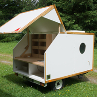 Slidabox, hatch open